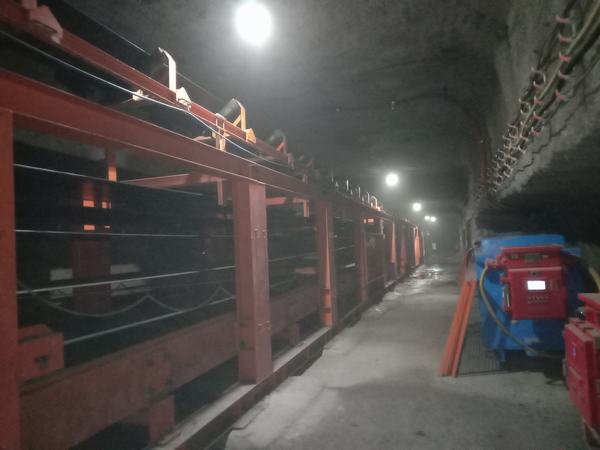 陜煤建設韓城分公司承建的張家峁礦15212順槽膠帶輸送機安裝工程試運轉成功