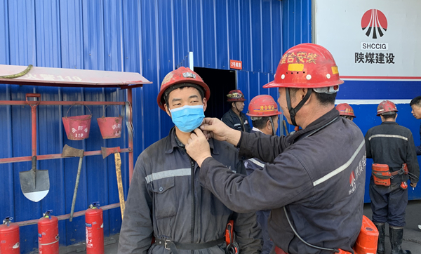 敬業(yè)奉獻的黑臉包公