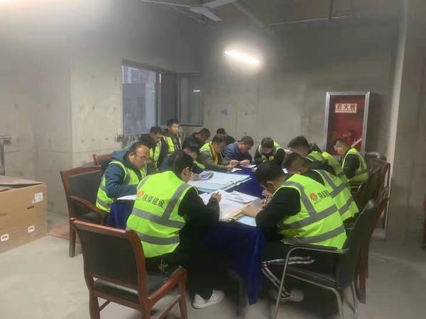 陜煤建設銅煤公司第十五項目部業務知識“小課堂”為職工充電蓄能