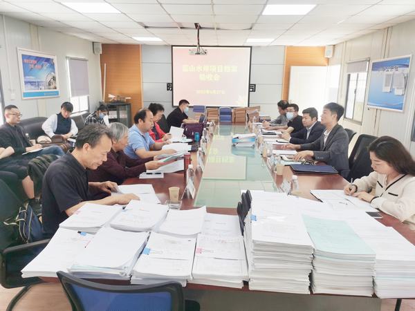 陜煤集團檔案資料督導組一行蒞臨藍山水岸（南北區）項目檢查指導工作