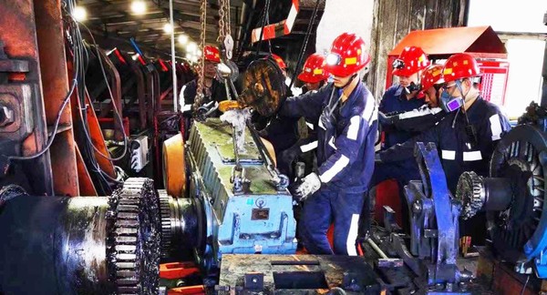 陜煤建設(shè)洗選煤運(yùn)營公司：戰(zhàn)高溫 忙檢修 他們?nèi)σ愿?></div>
                                <div   id=