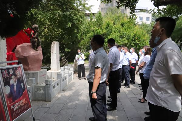 陜煤建設礦建二公司機關黨支部 ：三個強化助推支部建設走在前列