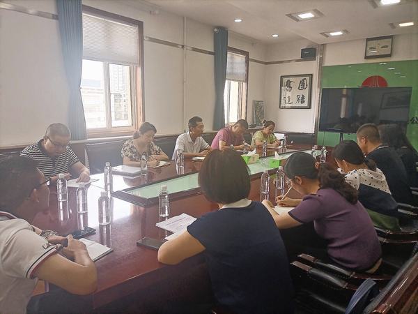 陜煤建設(shè)集團人力資源調(diào)研組蒞臨銅煤公司檢查指導(dǎo)工作