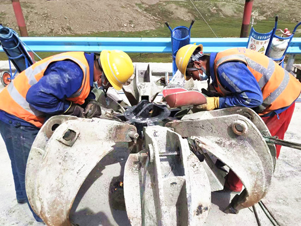 陜煤建設(shè)礦建三公司：勞動(dòng)競賽熱潮涌 奮勇爭先逐浪高