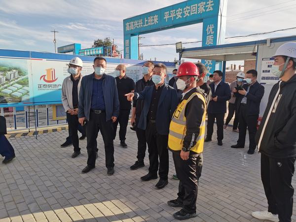 鄂托克旗旗委副書記、政府旗長王國泉一行蒞臨陜煤建設內蒙古分公司第二項目部檢查指導工作