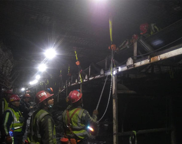 陜煤建設機電安裝公司小保當項目部奮戰36小時完成改造任務