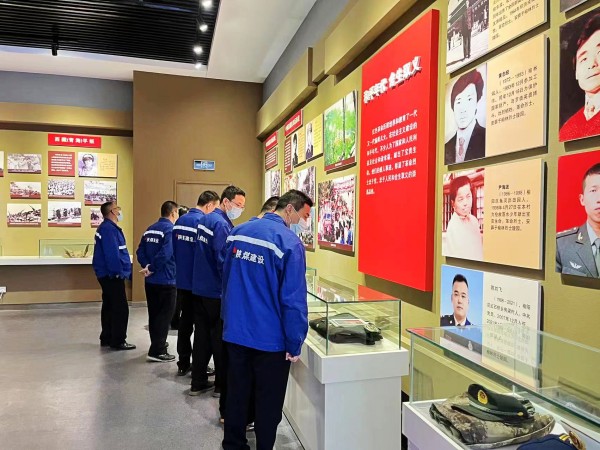 陜煤建設澄合分公司第十二項目部開展“喜迎二十大 建功新時代”紅色教育活動