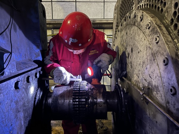 陜煤建設(shè)機電安裝公司曹家灘項目部:沖刺年末“收官戰(zhàn)”