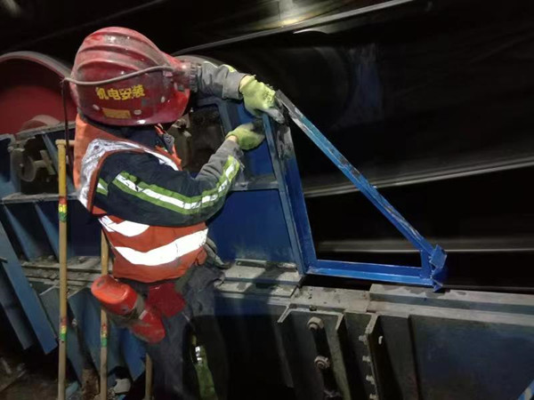 陜煤建設機電安裝公司順利完成沙梁礦安裝工程并運轉