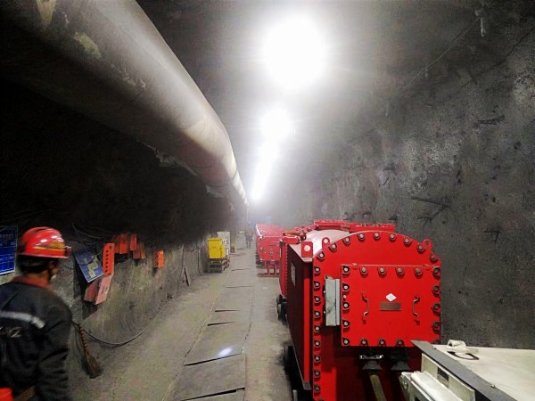 陜煤建設澄合分公司承建的西卓煤礦一盤區4煤變電所電氣設備安裝工程成功送電