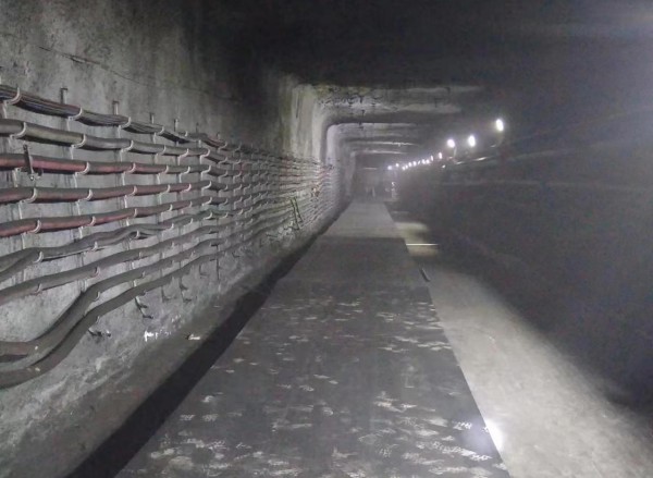 陜煤建設機電安裝公司小保當項目部年末檢修如火如荼