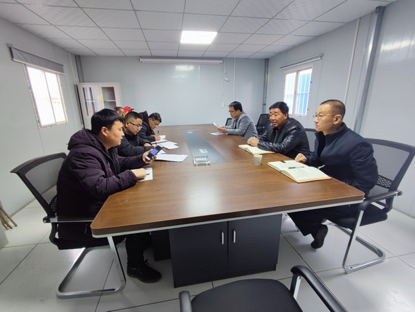 陜煤建設路橋分公司彬長項目部“三到位”讓農民工勞有所得 ，不再“憂酬煩薪”