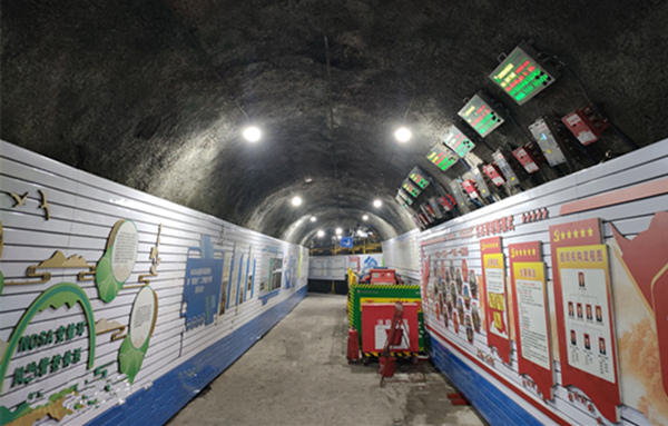 陜煤建設礦建三公司：打造井下巷道“風景線”
