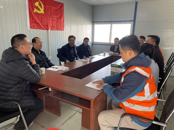 陜煤建設天工公司新疆第一項目部：召開座談會，青年員工士氣高