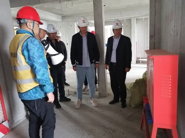 陜煤建設銅煤公司組織一線管理人員赴中建、陜建施工項目現場開展觀摩學習活動