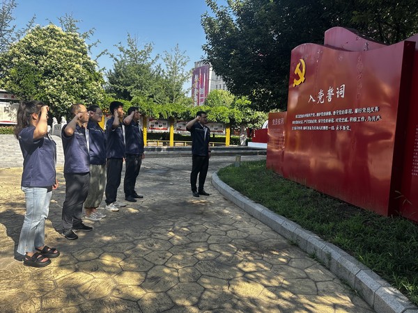 陜煤建設洗選煤運營公司澄合山陽運營項目部: 以主題黨日活動,夯實黨性思想