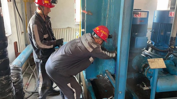 陜煤建設洗選煤運營公司檸條塔運營項目部:供熱設備檢修忙 冬季“溫暖”有保障