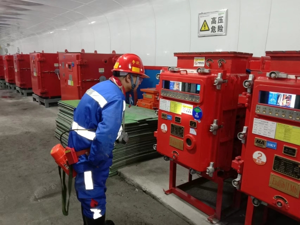 陜煤建設機電安裝公司：國慶我在崗 項目生產“不打烊”！