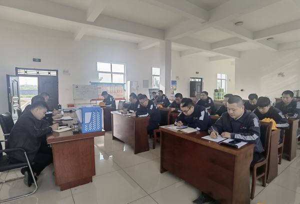 陜煤建設洗選煤運營公司神渭蒲城運營項目部:精準發力 擰緊冬季“三防”安全閥