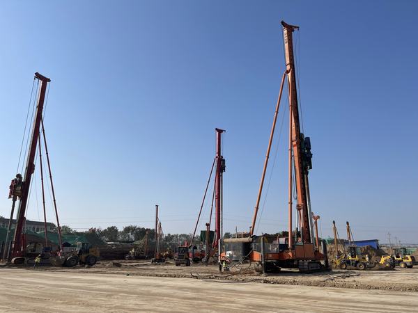 陜煤建設(shè)渭南分公司第十五項目部掀起重點(diǎn)建設(shè)項目冬季施工熱潮