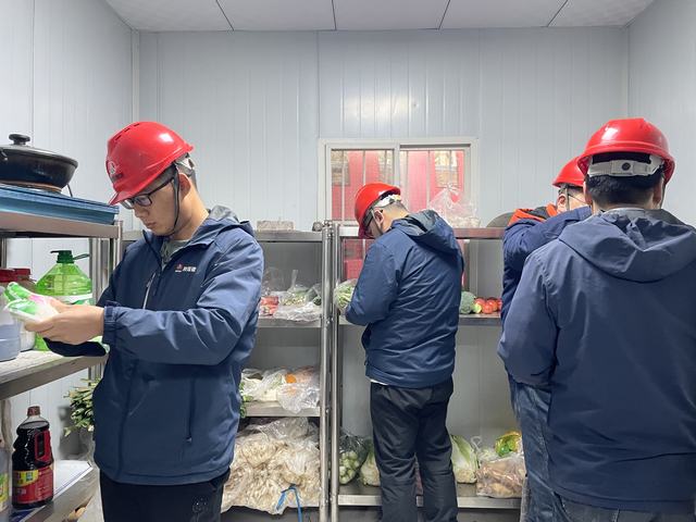 陜煤建設韓城分公司土建二項目部:加強“兩堂一舍”管理用心服務職工