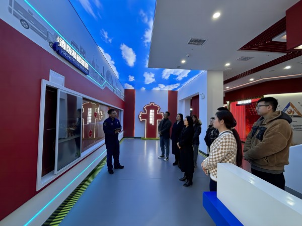 陜煤建設綠宇公司:“零距離”體驗消防