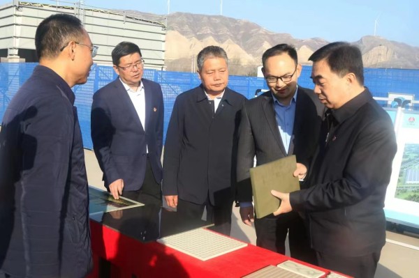 韓城市委書記亢振峰一行蒞臨韓城煤矸石項目調(diào)研指導(dǎo)工作