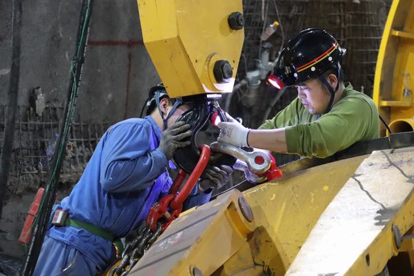 陜煤建設礦建二公司:安全生產絕不能當“三個先生”