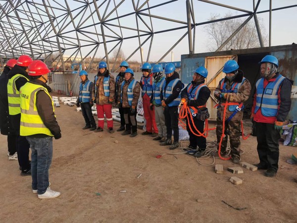 陜煤建設(shè)銅煤公司基層項目部：“抗嚴寒，保進度”奮戰(zhàn)正當(dāng)時