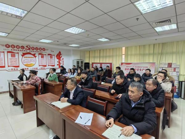 陜煤建設煤礦運營服務分公司：以思促學提能力 以學促干轉作風