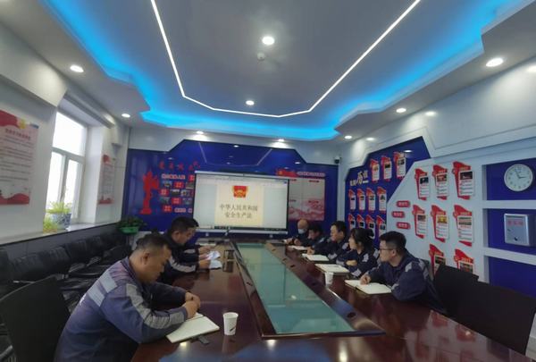 陜煤建設洗選煤運營公司紅柳林洗煤廠項目部：“三過硬” 點燃黨建“紅色引擎”