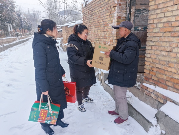 陜煤建設礦建三公司：節前送關懷，讓愛心溫暖寒冬