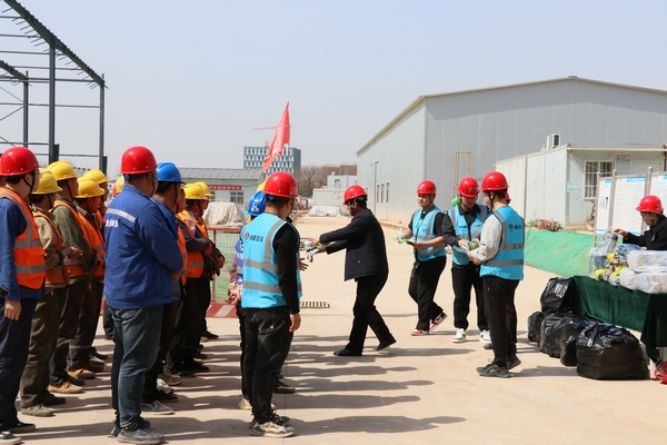 陜煤建設澄合分公司：關愛農民工 工會在行動