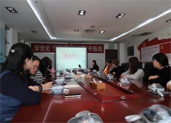 陜煤建設礦建二公司:情系女職工 維護“她”權益