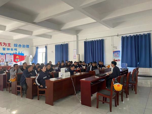 陜煤建設洗選煤運營公司神渭蒲城運營項目部：凝心聚力抓安全 教育培訓打頭陣