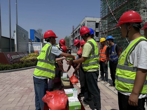 陜煤建設(shè)銅煤公司十五項(xiàng)目部:戰(zhàn)高溫、不服“暑”掀起大干熱潮