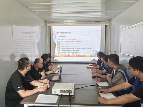 陜煤建設(shè)新城公司:黨員身邊無隱患 安全生產(chǎn)我?guī)ь^