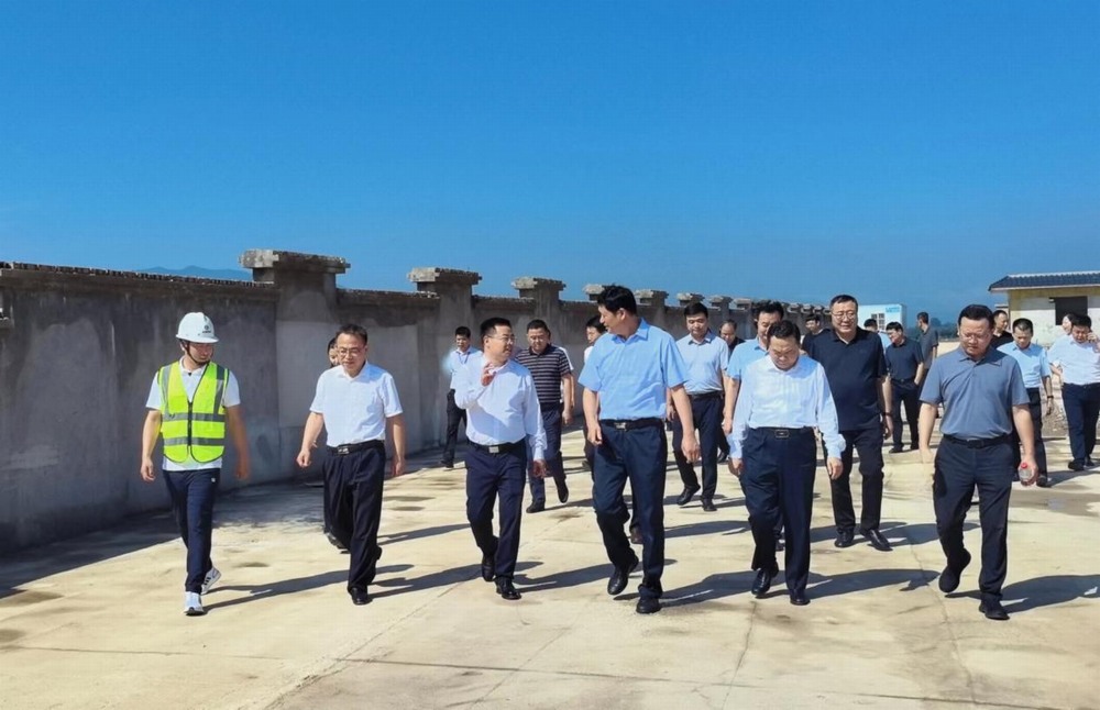 陜煤建設綠宇公司：咸陽市委常委、副市長羅軍蒞臨陜煤建設綠宇公司承建的淳化縣殯葬服務設施建設項目指導工作