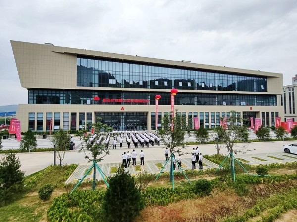 陜煤建設渭南分公司承建的彬長礦區職工文化活動中心順利交付使用