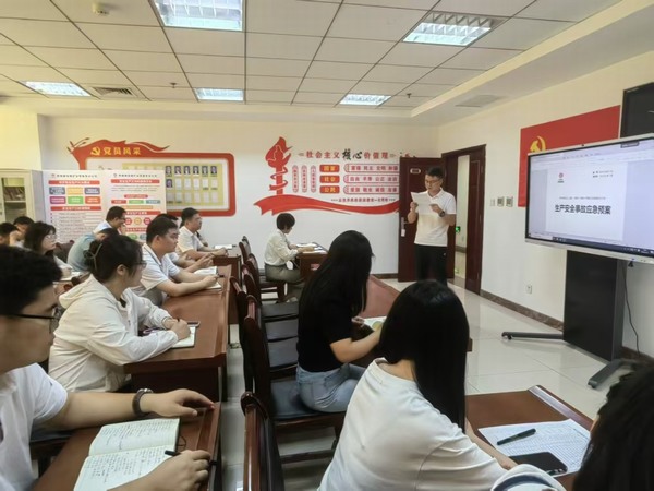 陜煤建設煤礦運營服務分公司:開展生產安全事故應急預案培訓活動 提升應急處理能力