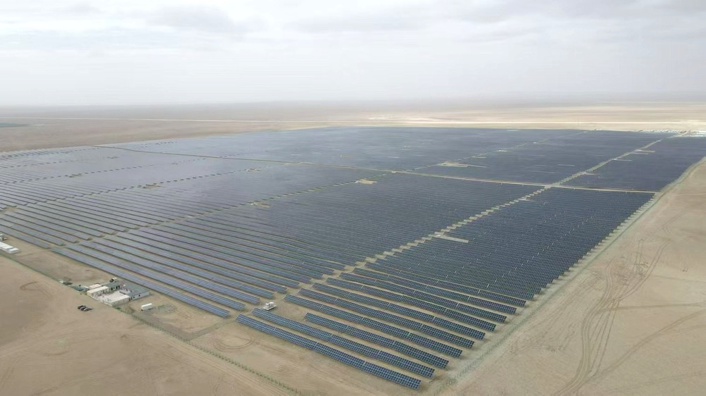 陜煤建設天工公司青海西臺光儲項目（光伏場區）土建及光伏組件安裝工程圓滿完工