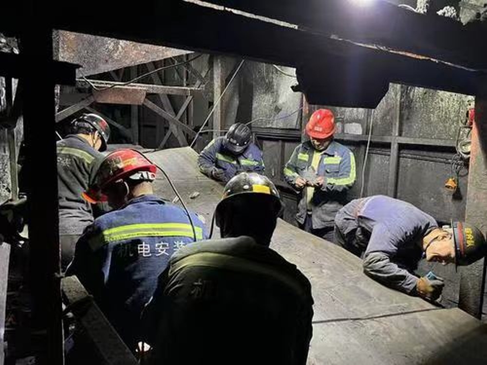 陜煤建設機電安裝公司建莊項目部：更新換“帶”，保礦井安全生產