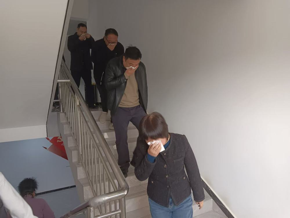 陜煤建設(shè)物資公司設(shè)備租賃中心組織開(kāi)展消防安全培訓(xùn)+防火專(zhuān)項(xiàng)演練