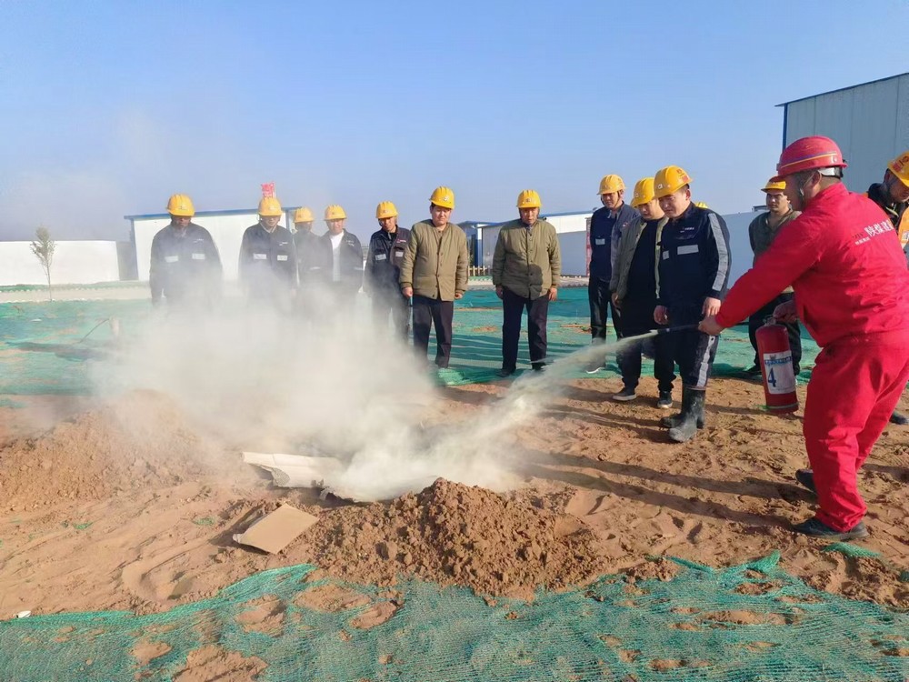 陜煤建設(shè)礦建三公司組織開(kāi)展消防應(yīng)急演練活動(dòng)