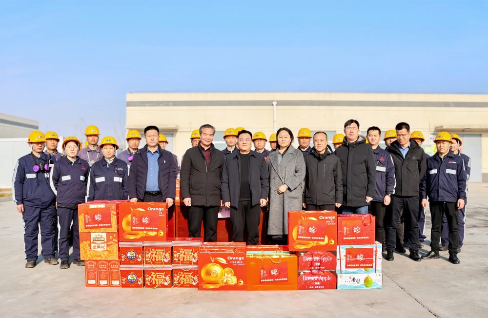 陜煤建設領導看望慰問春節期間堅守崗位的干部職工