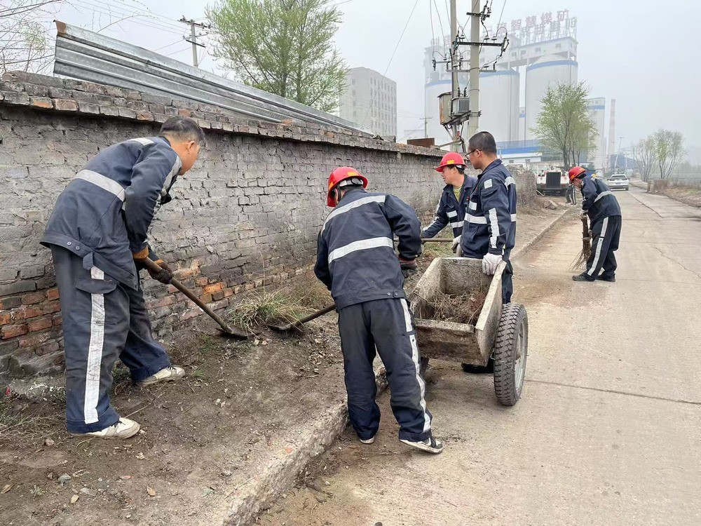 陜煤建設韓城分公司張家峁項目部:奏響工地潔美“進行曲” 共繪愛國衛生新圖景