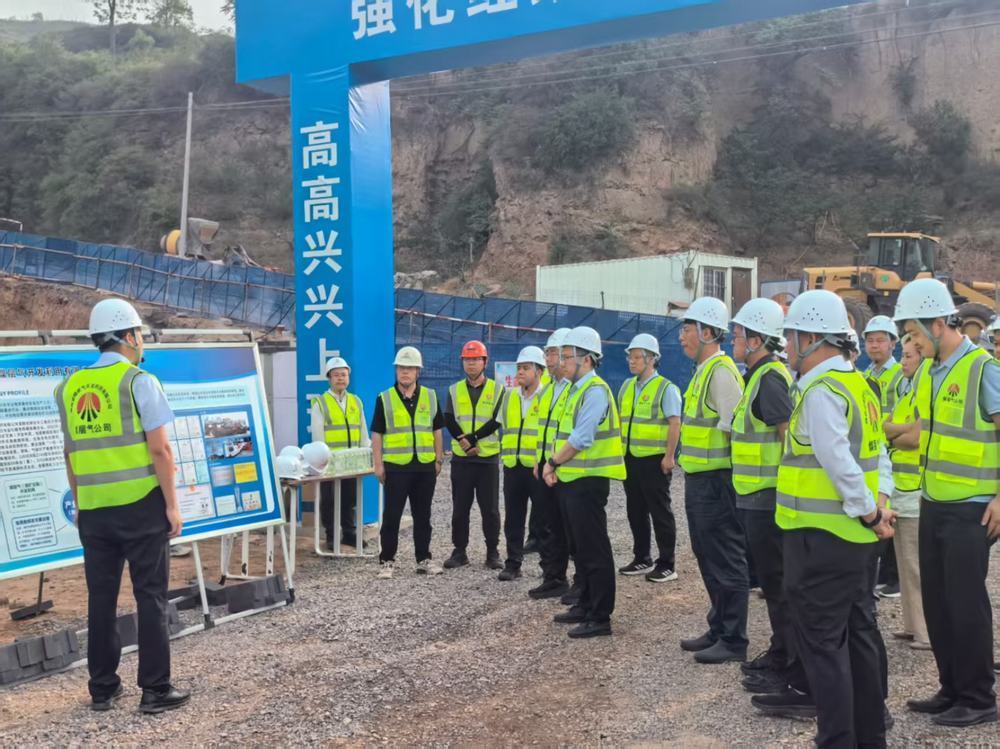 國家能源局煤炭司瓦斯辦主任陳磊一行深入王峰煤礦瓦斯綜合治理項(xiàng)目現(xiàn)場(chǎng)檢查