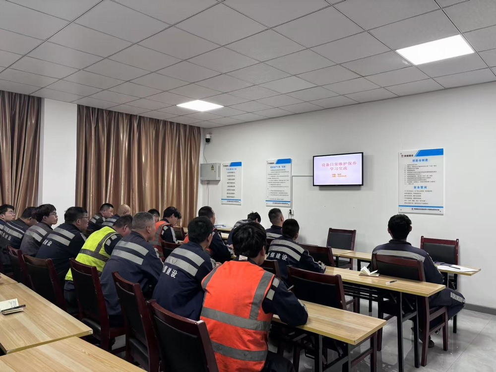 陜煤建設洗選煤運營公司榆陽運營項目部:精修細養(yǎng)降能耗,設備運維創(chuàng)效能