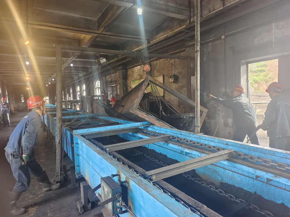 協同作戰破難題 凝心聚力保生產