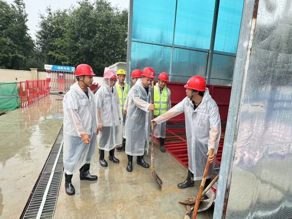 陜煤建設(shè)天工公司土建第二十七項(xiàng)目部：“汛”速行動(dòng)，嚴(yán)守雨季安全線